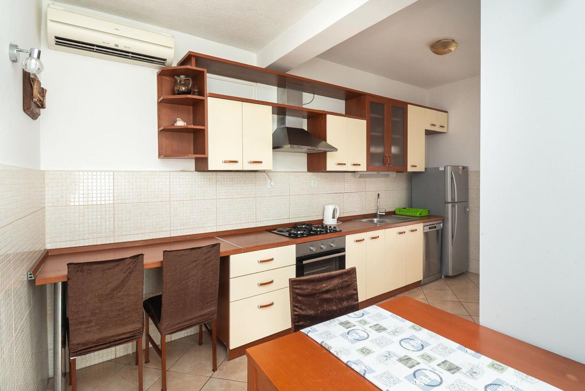 Apartments Polly Primošten Eksteriør bilde