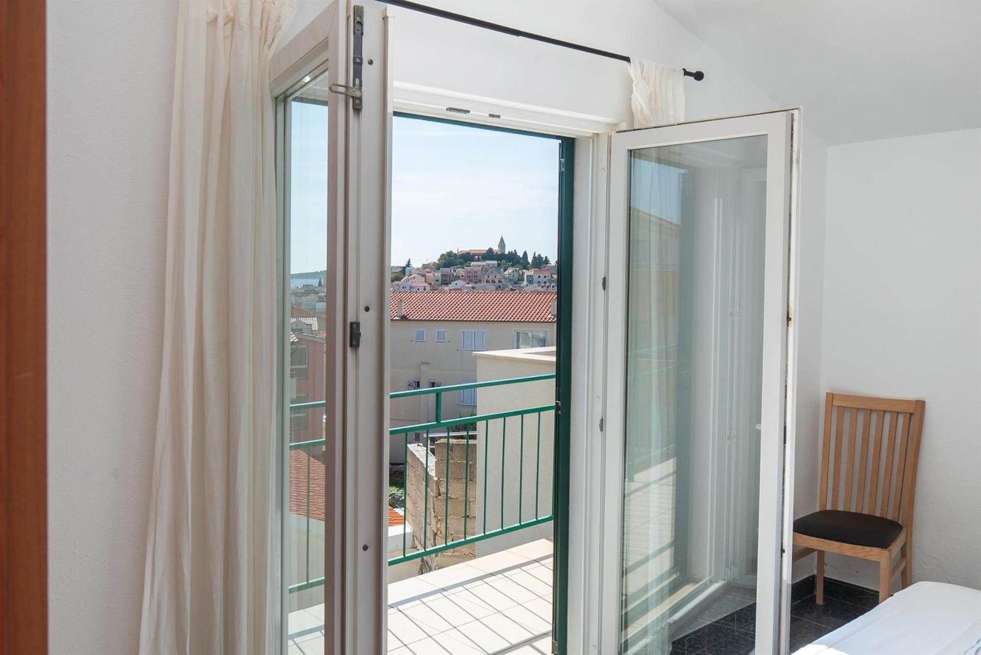 Apartments Polly Primošten Eksteriør bilde